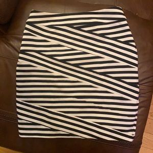 Express stretch skirt